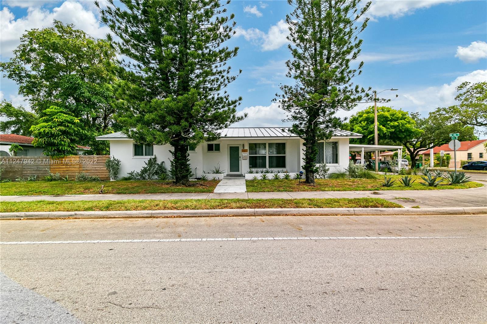CRESTWOOD - Residential