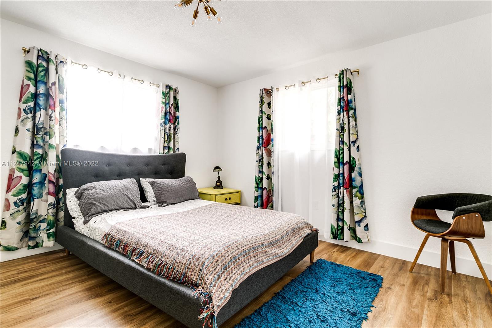 CRESTWOOD - Residential