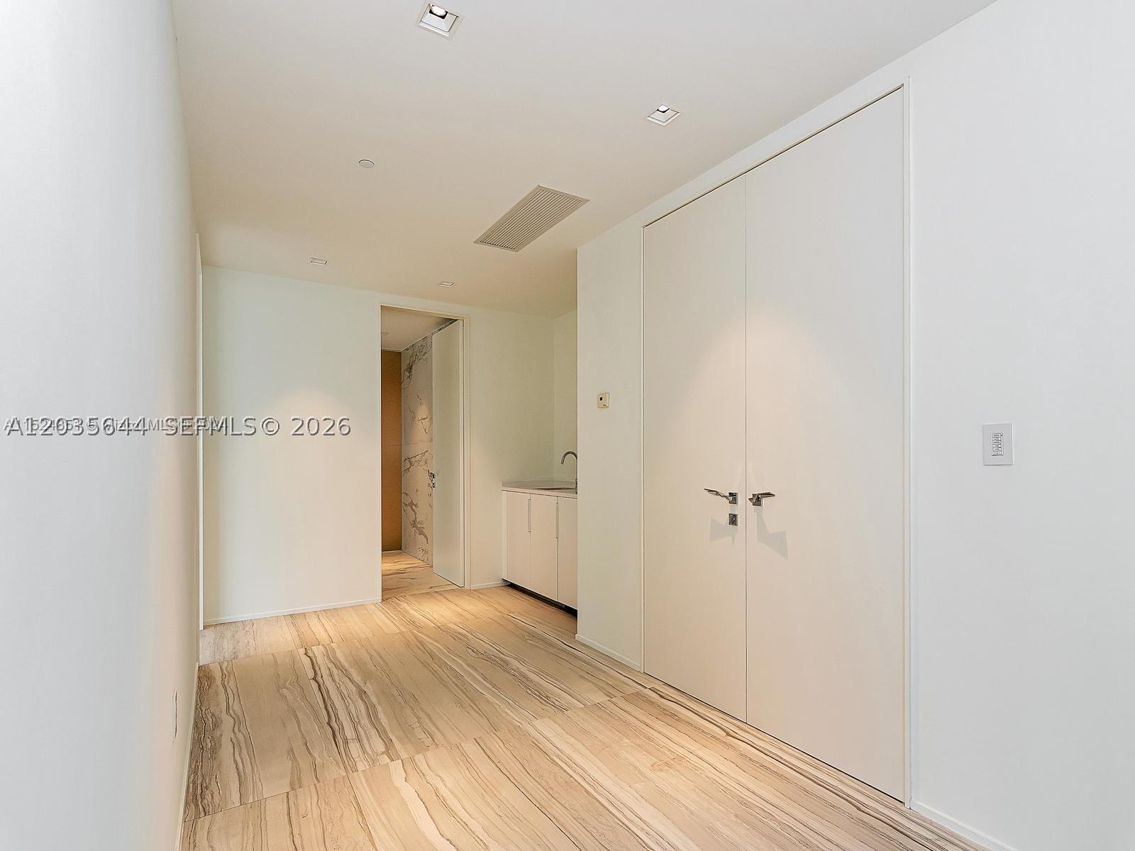1000 Museum by Zaha Hadid - Residential