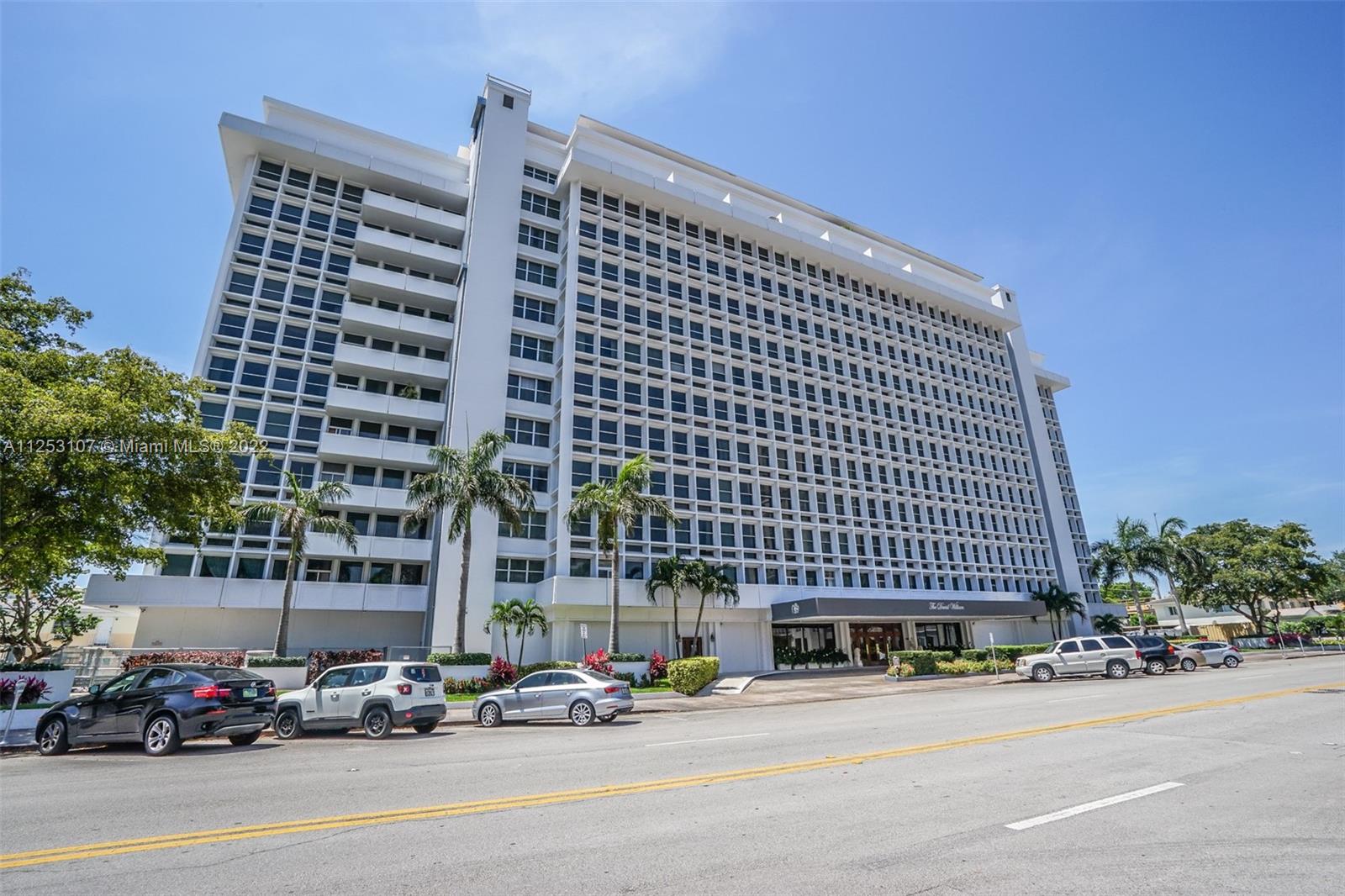 This one-bedroom David William unit has a spacious layout with an extra-large walk-in closet and includes 1 assigned underground parking space. The building is conveniently serviced by the Coral Gables Free Bee, which is a free sharing riding app that can take you to the near by grocery stores or the Miracle Mile downtown area and restaurants. Request a walkthrough video tour or schedule a showing. POOL IS PRESENTLY CLOSED.
