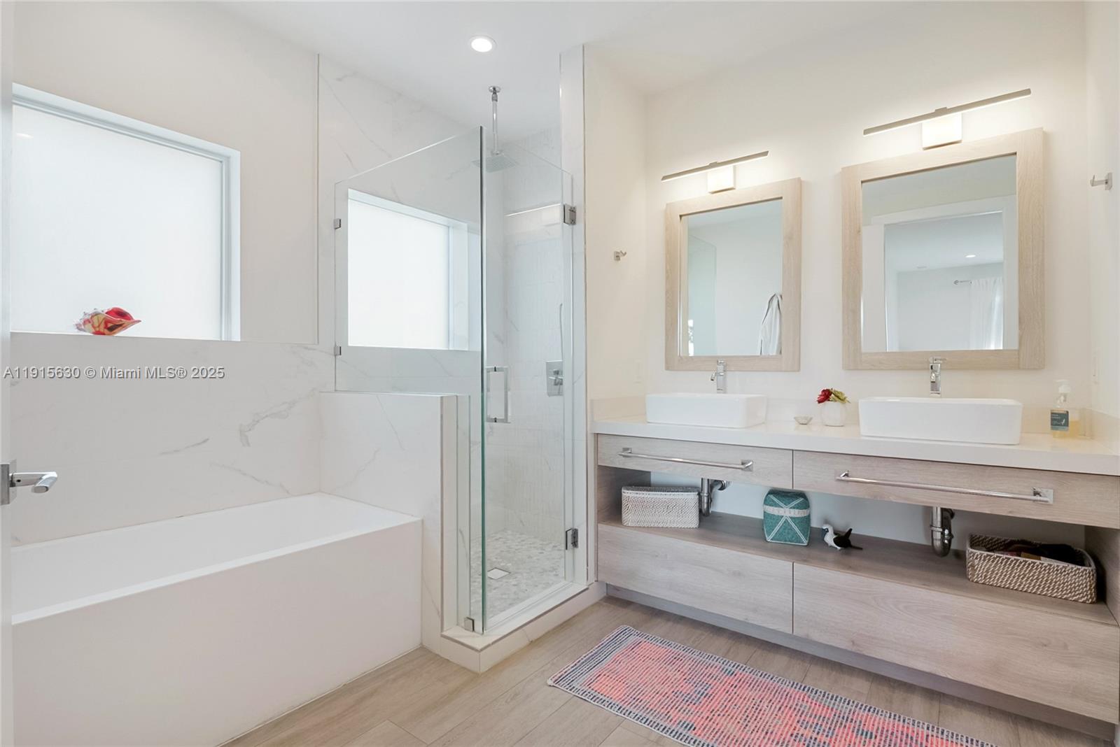 THE ROADS TOWNHOMES CONDO - Residential