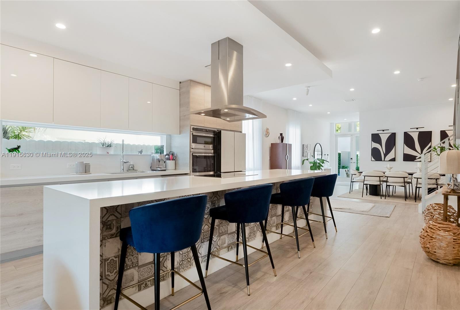 THE ROADS TOWNHOMES CONDO - Residential