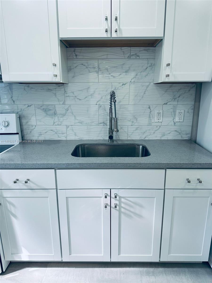 PARK HILL - Residential Lease