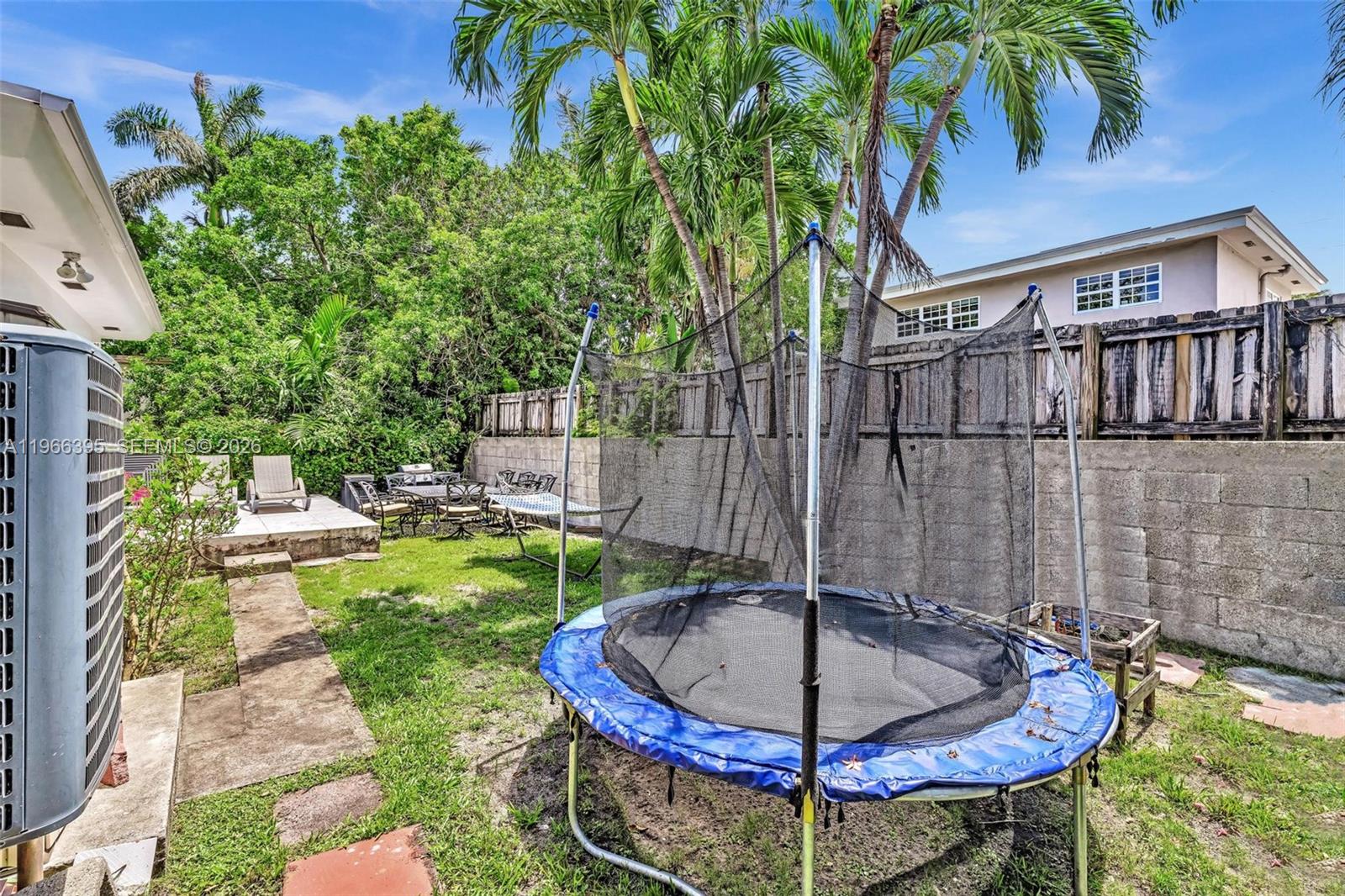 ALTOS DEL MAR NO 6 - Residential