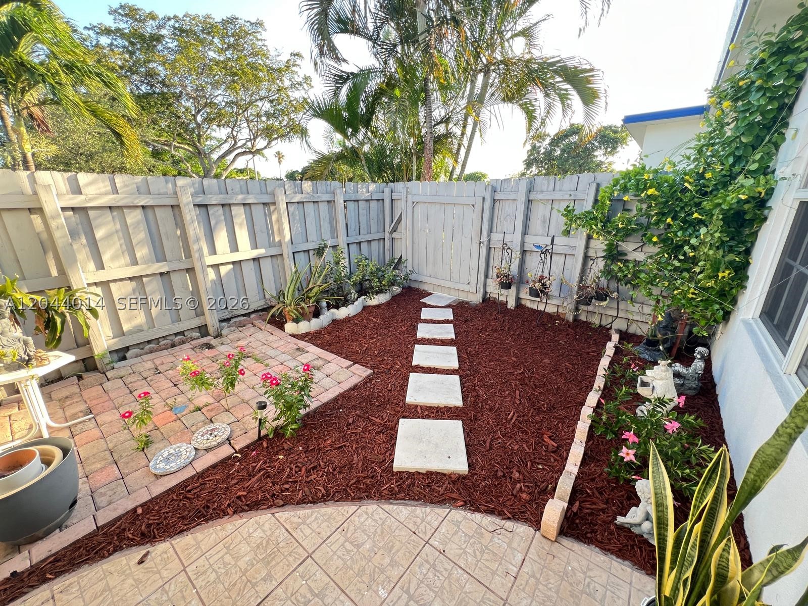 MIRAMAR - Residential