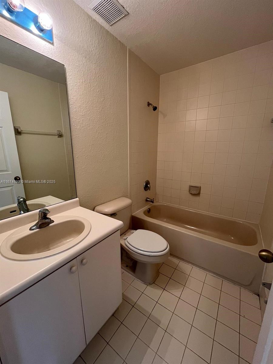 SHOMA TOWNHOMES AT KEYSCO - Residential Lease