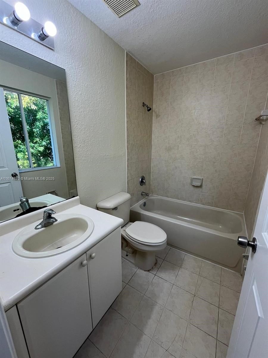 SHOMA TOWNHOMES AT KEYSCO - Residential Lease