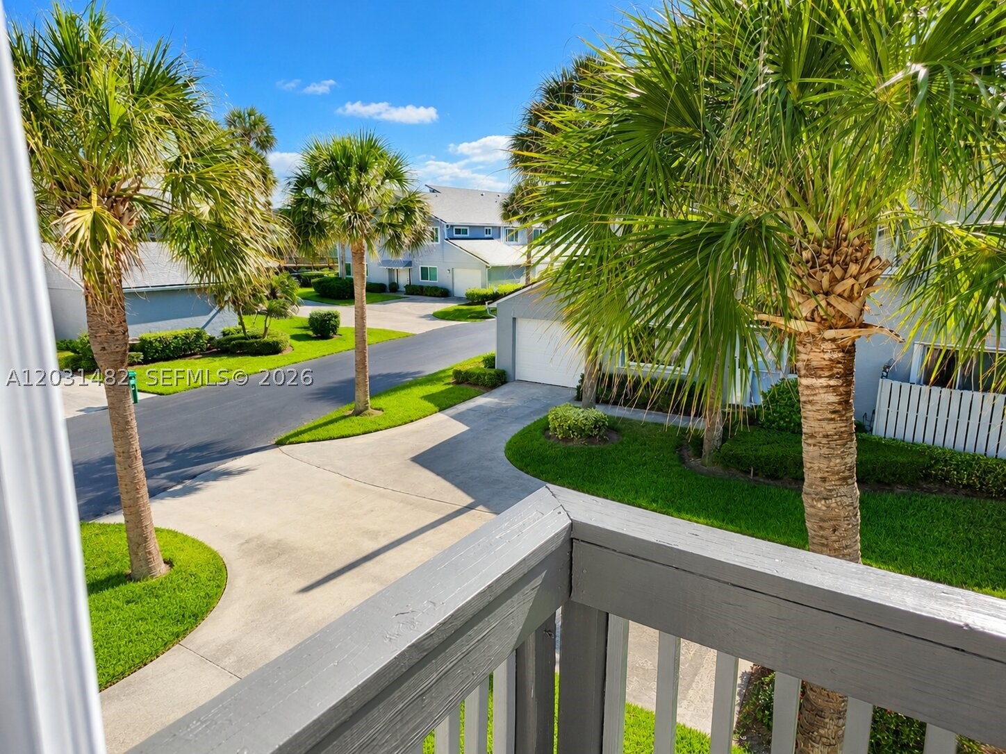 BREAKERS LANDING - Residential Lease