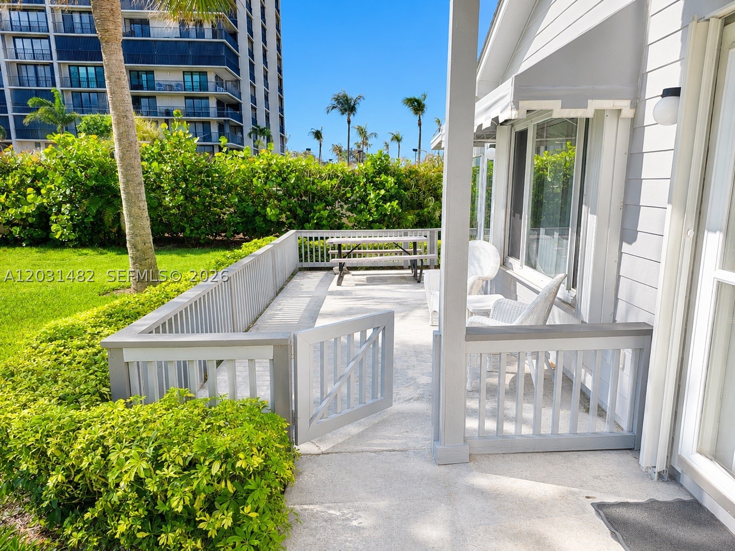 BREAKERS LANDING - Residential Lease