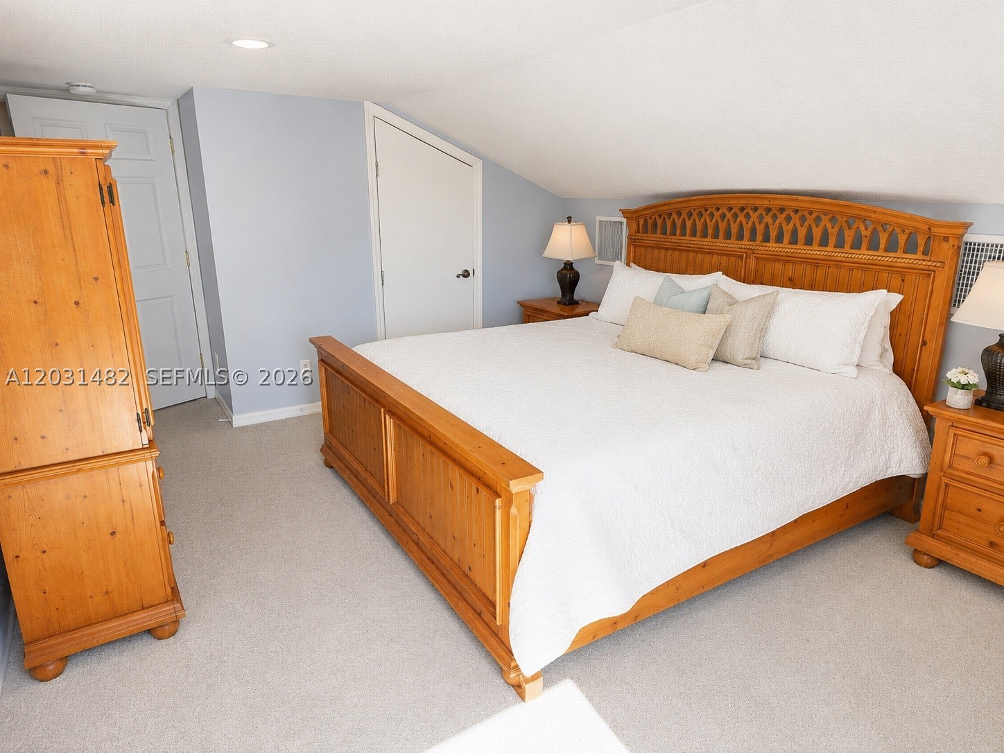 BREAKERS LANDING - Residential Lease