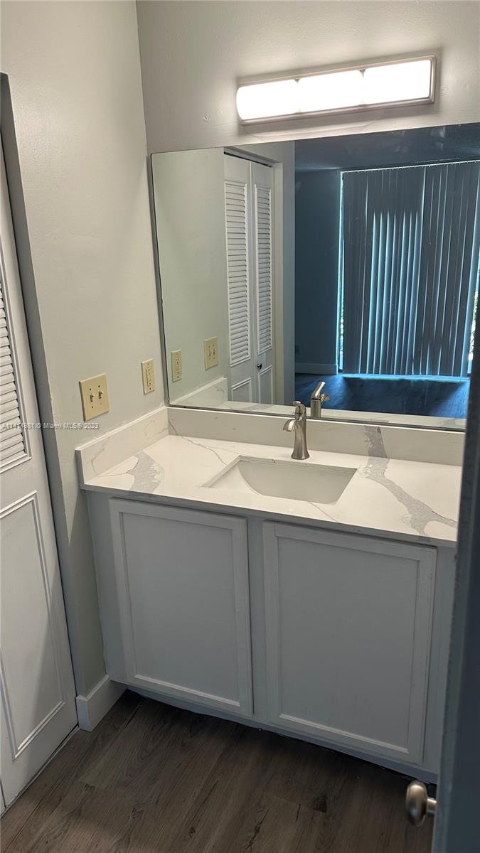 CLEAR LAKE CLUB CONDO - Residential Lease