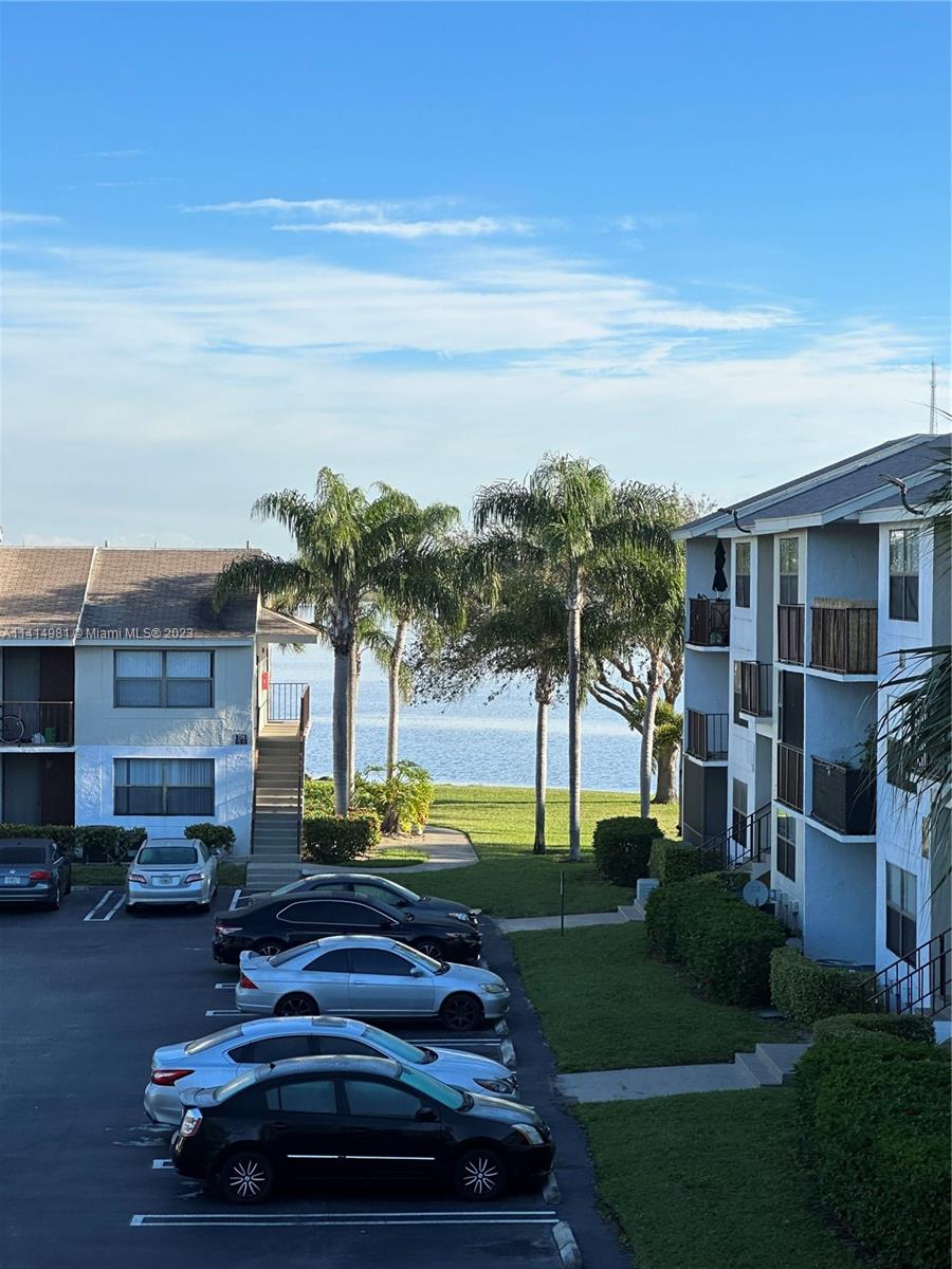 CLEAR LAKE CLUB CONDO - Residential Lease