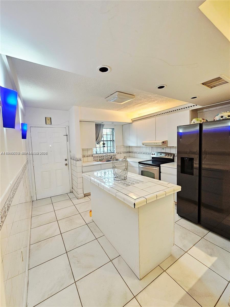GARSAN APTS INC CONDO - Residential