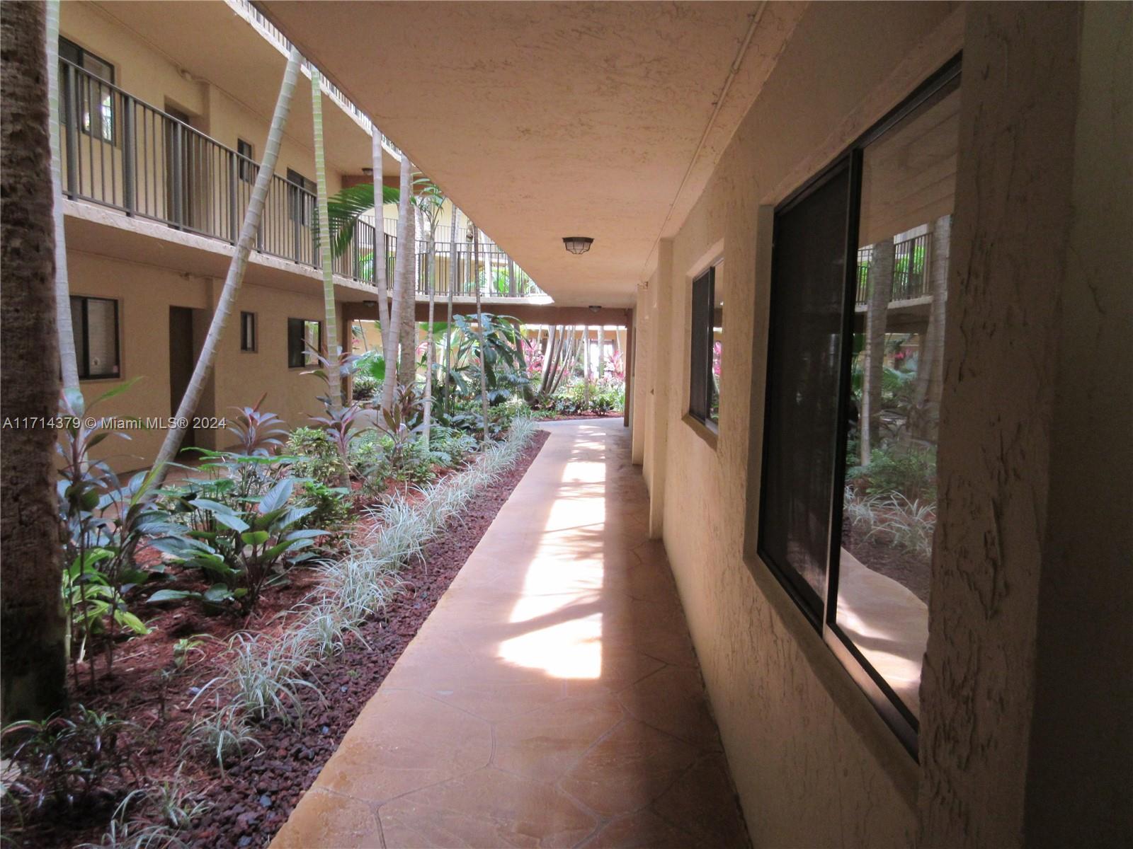 THE HORIZONS CONDO #4 - Residential Lease
