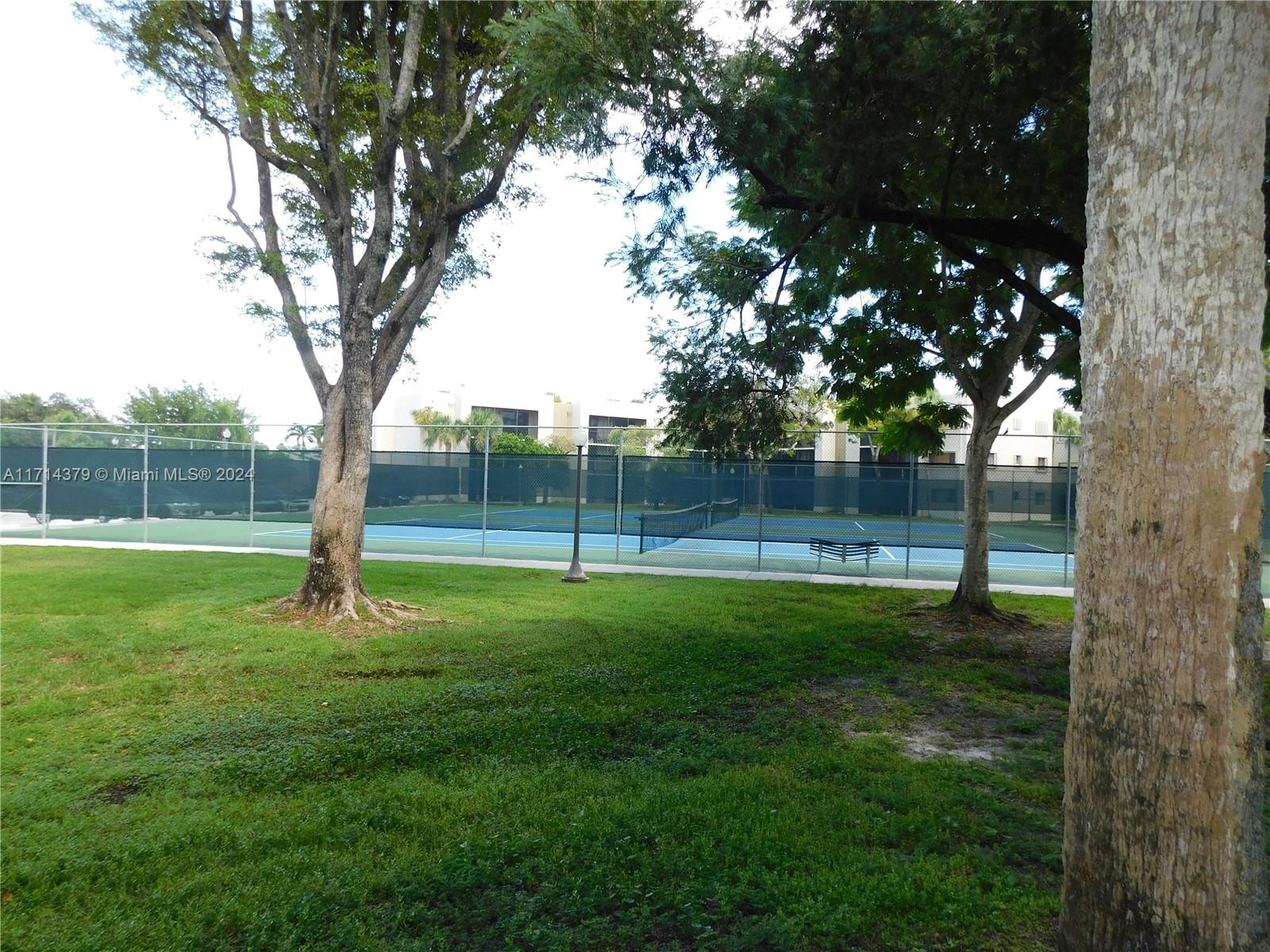 THE HORIZONS CONDO #4 - Residential Lease