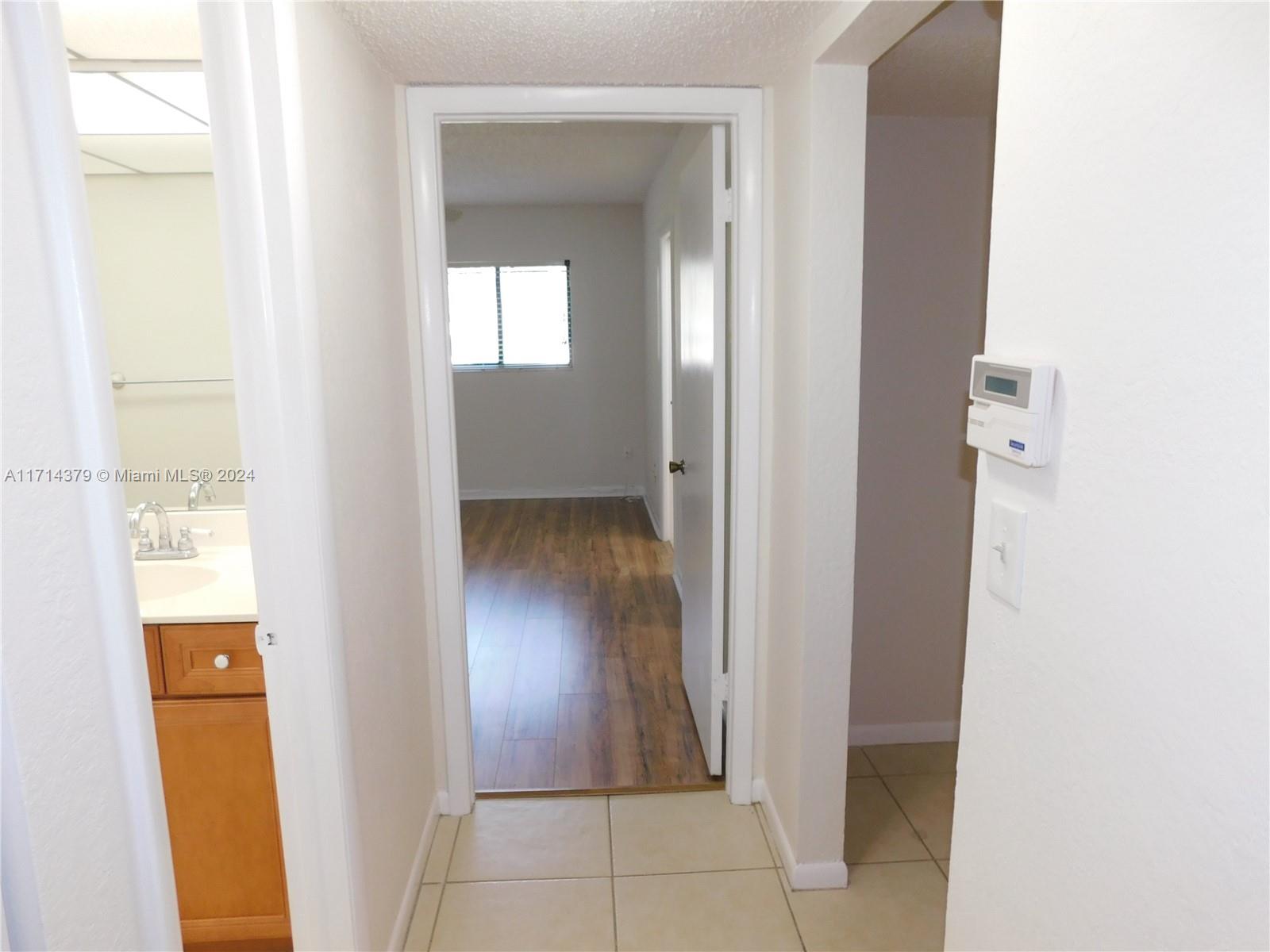 THE HORIZONS CONDO #4 - Residential Lease