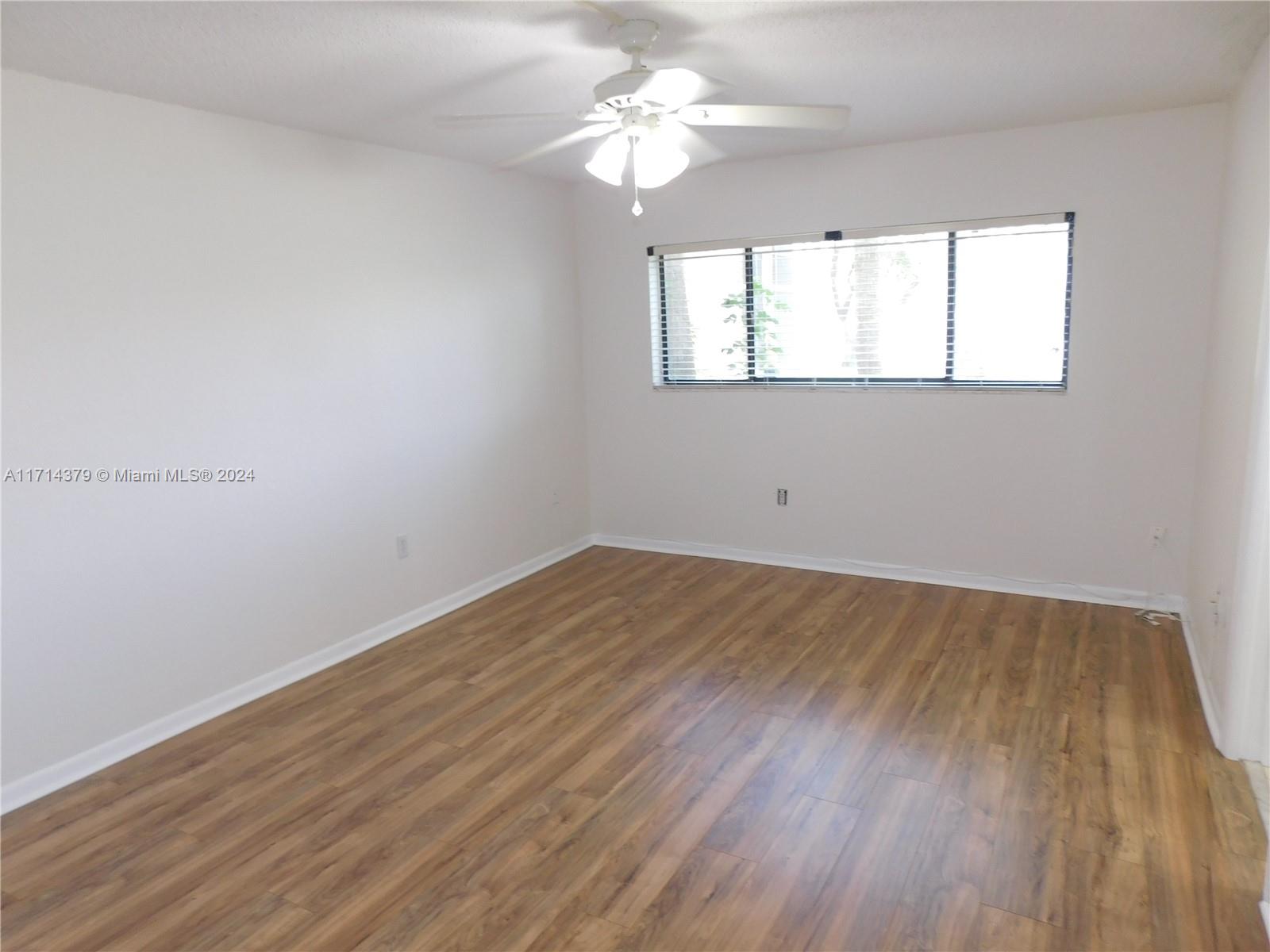 THE HORIZONS CONDO #4 - Residential Lease