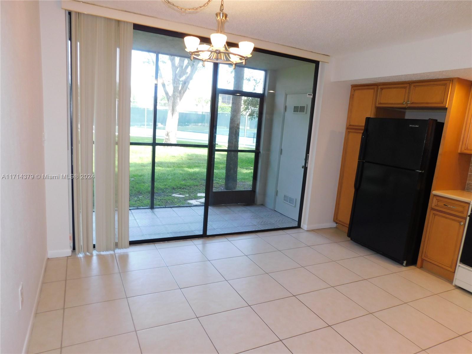 THE HORIZONS CONDO #4 - Residential Lease
