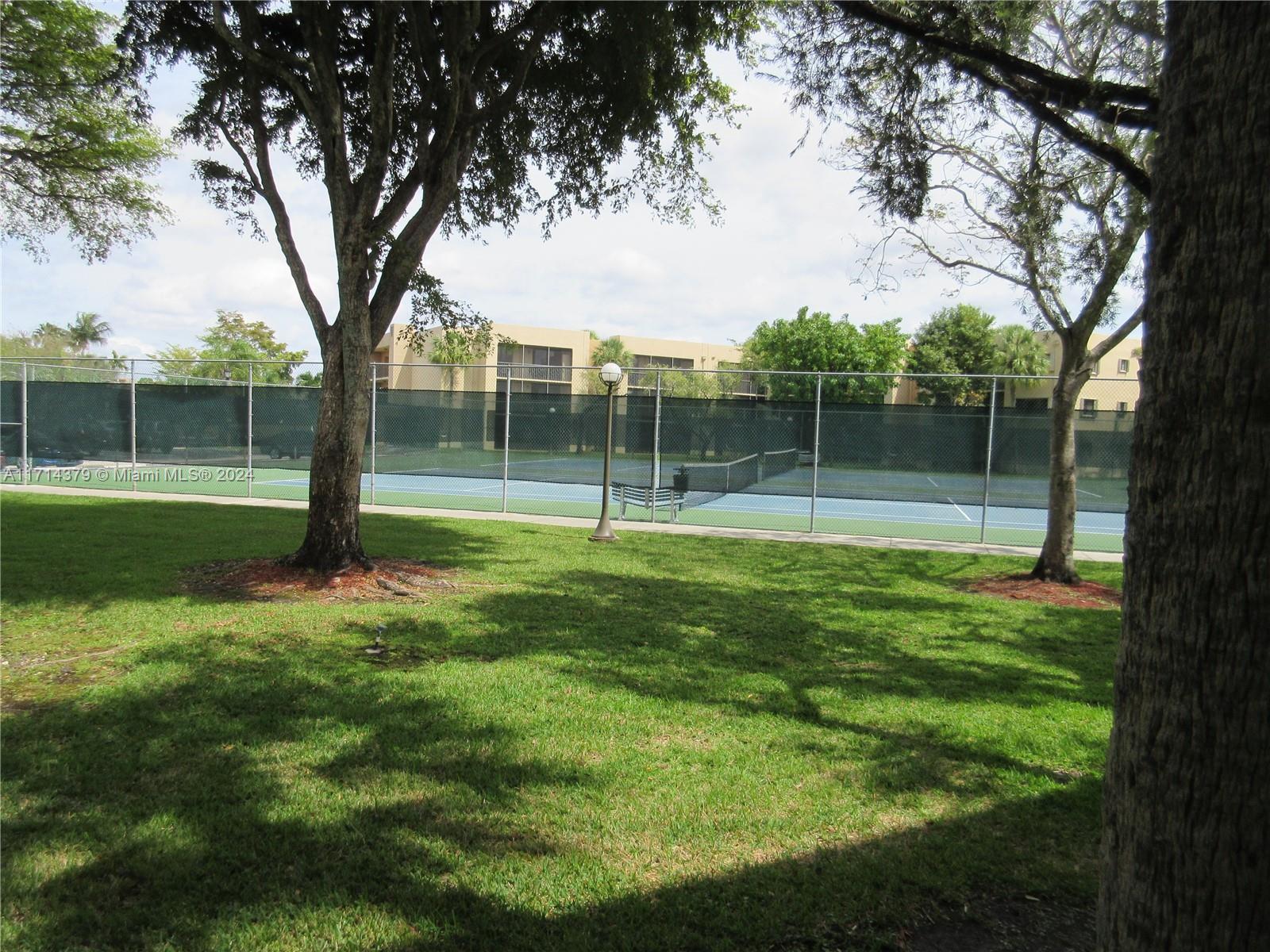 THE HORIZONS CONDO #4 - Residential Lease
