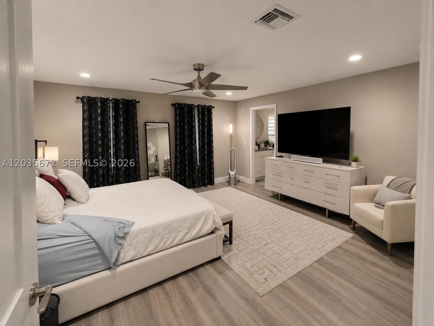 OAKLAND PARK SECOND ADD - Residential Lease