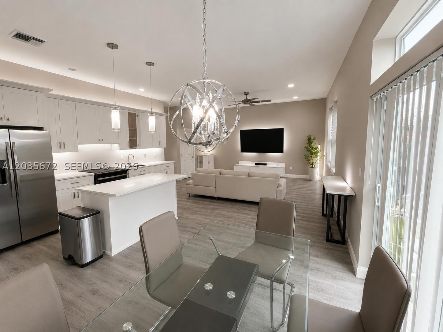 OAKLAND PARK SECOND ADD - Residential Lease