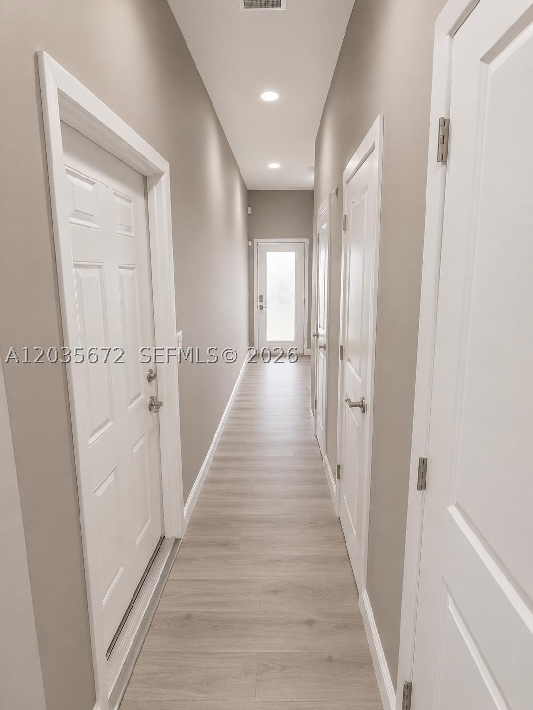 OAKLAND PARK SECOND ADD - Residential Lease