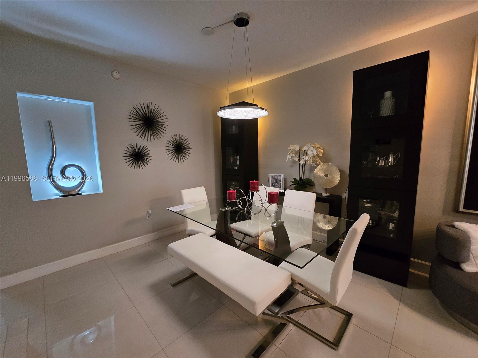KENDALL VILLAGE TOWNVILLA - Residential
