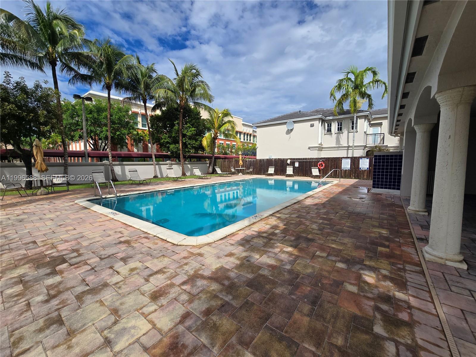 KENDALL VILLAGE TOWNVILLA - Residential