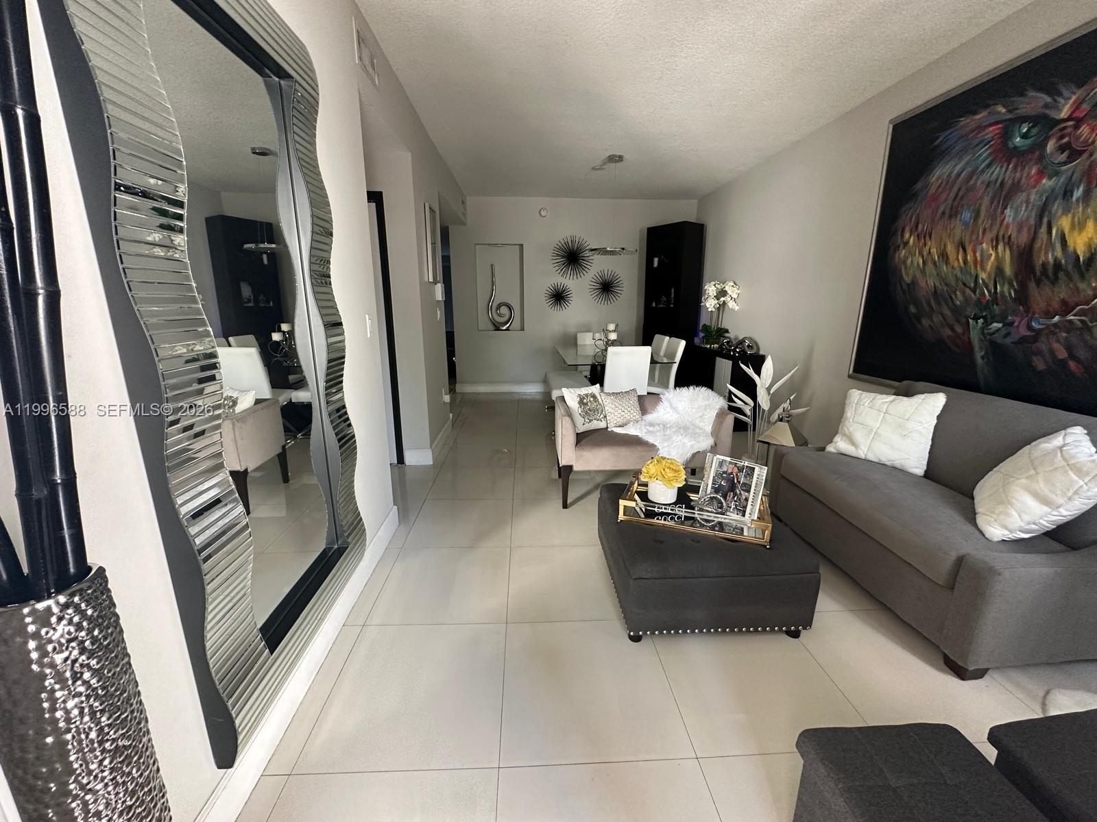 KENDALL VILLAGE TOWNVILLA - Residential