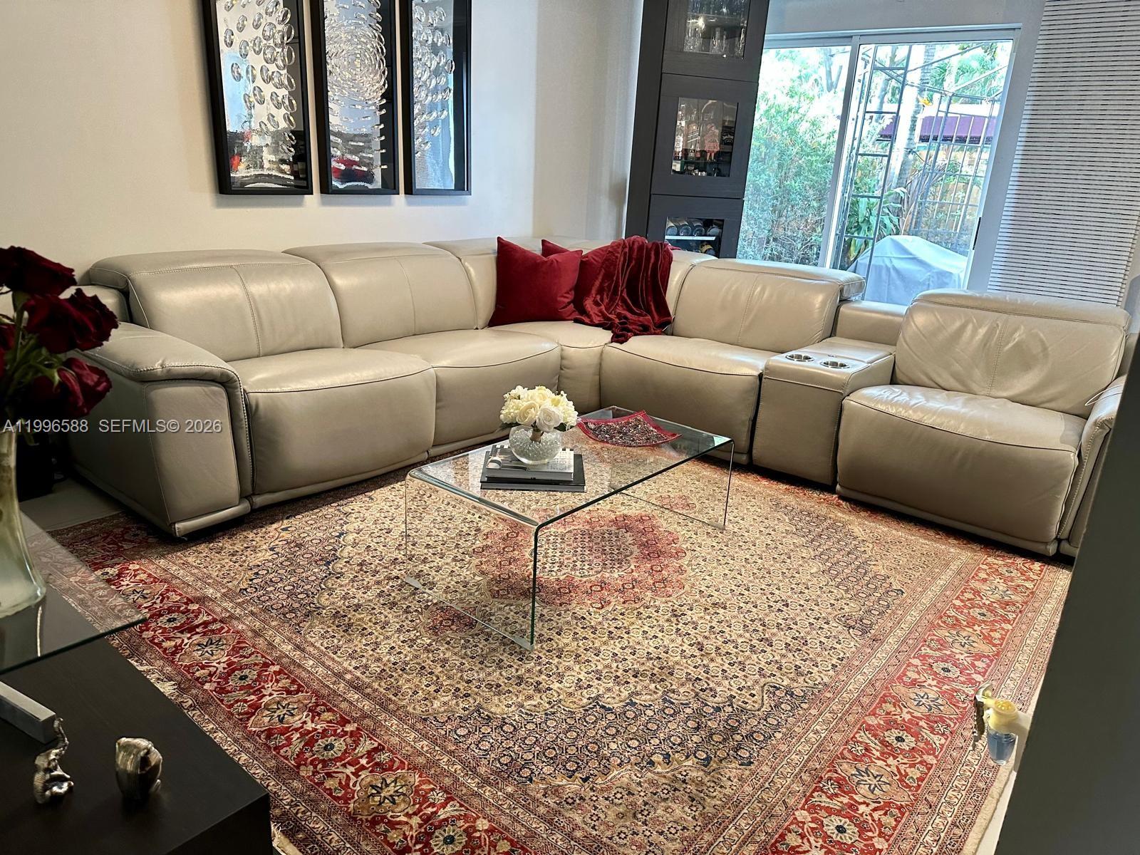 KENDALL VILLAGE TOWNVILLA - Residential
