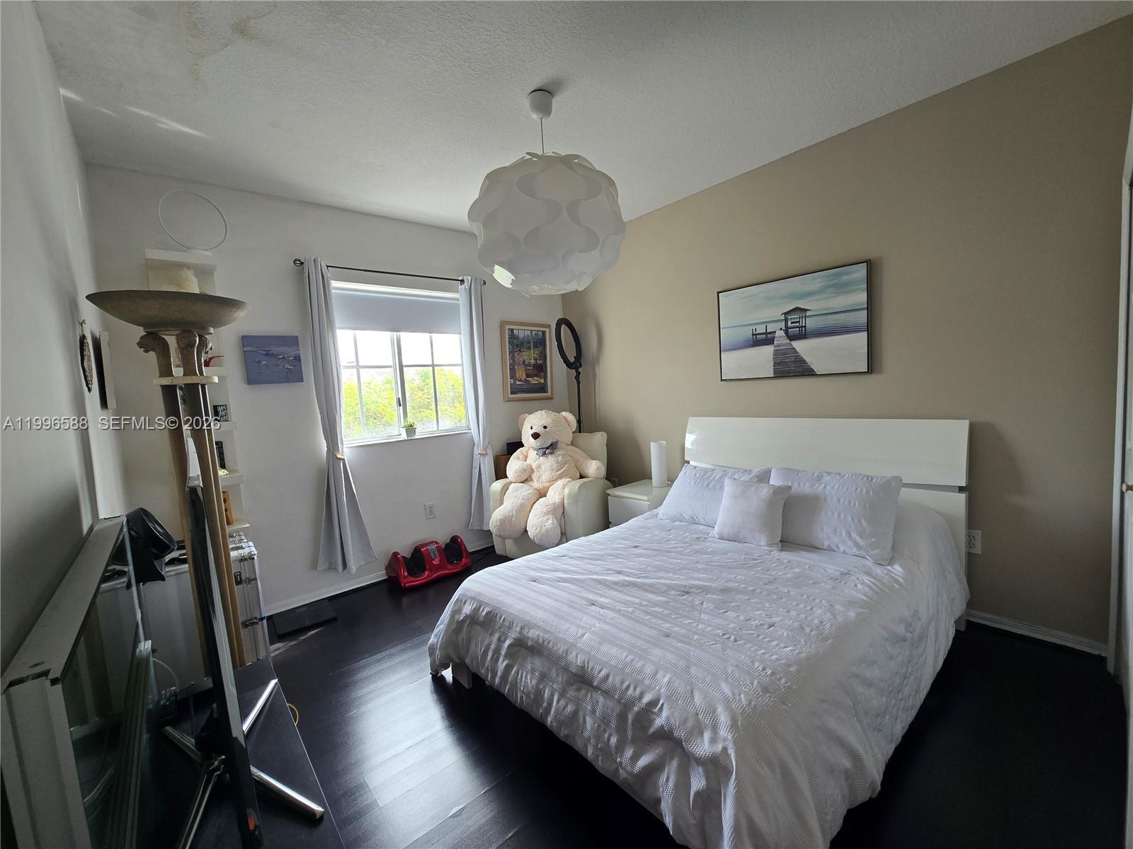 KENDALL VILLAGE TOWNVILLA - Residential