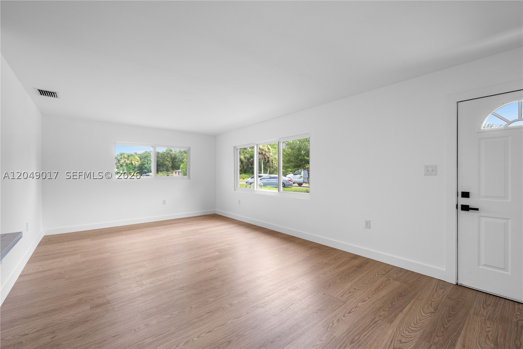SUNLAND GARDENS - Residential