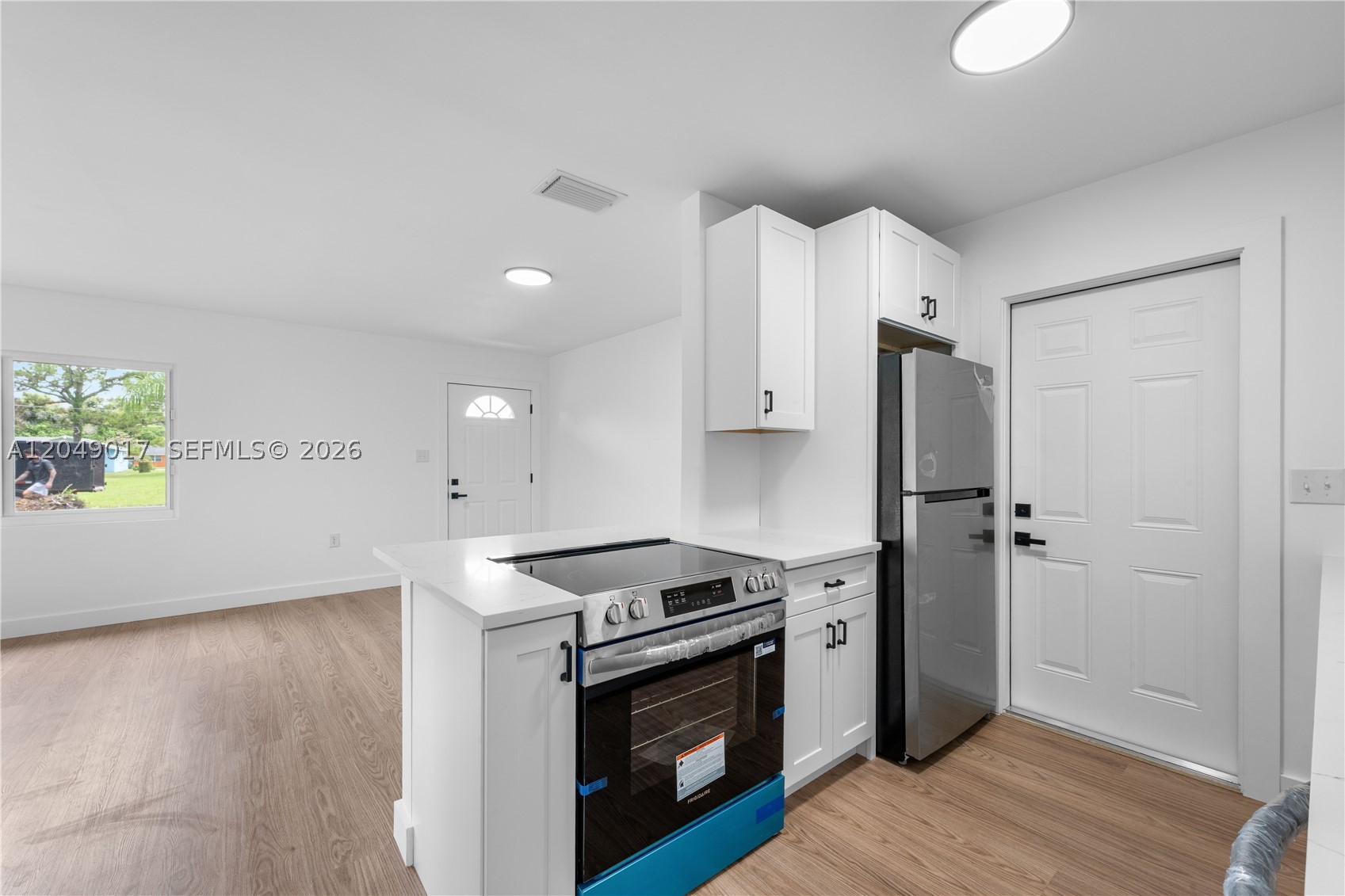SUNLAND GARDENS - Residential