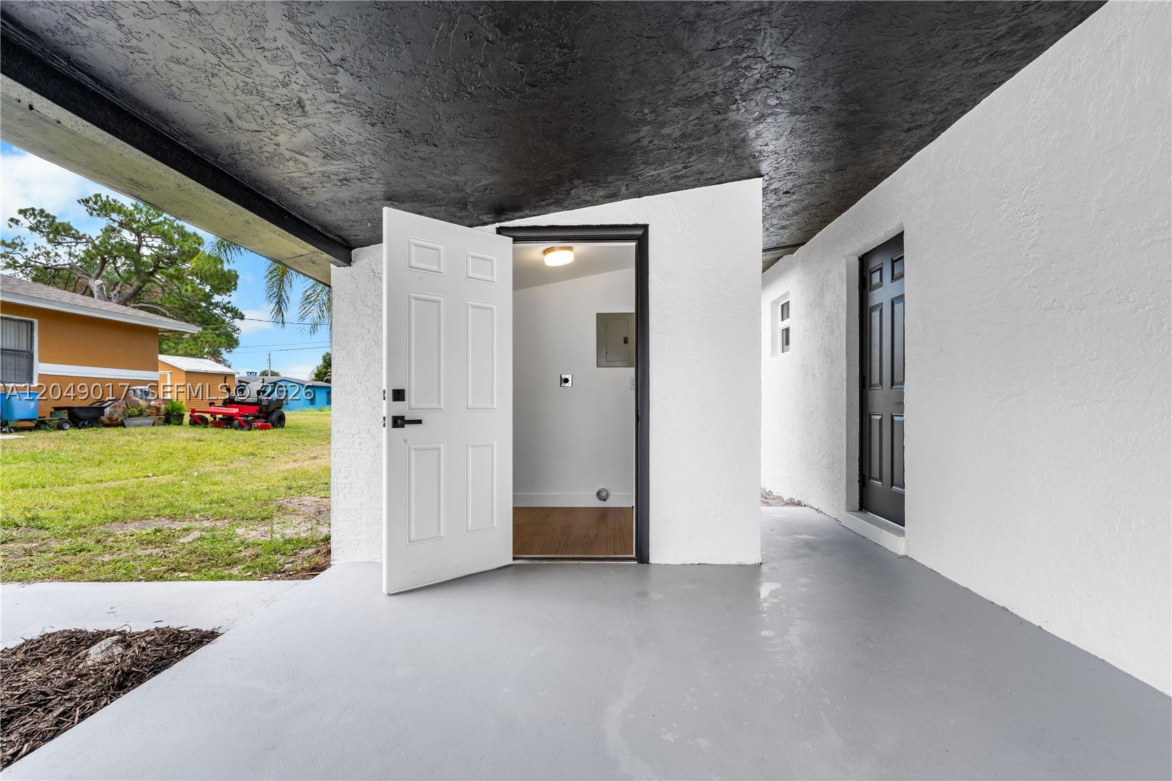 SUNLAND GARDENS - Residential