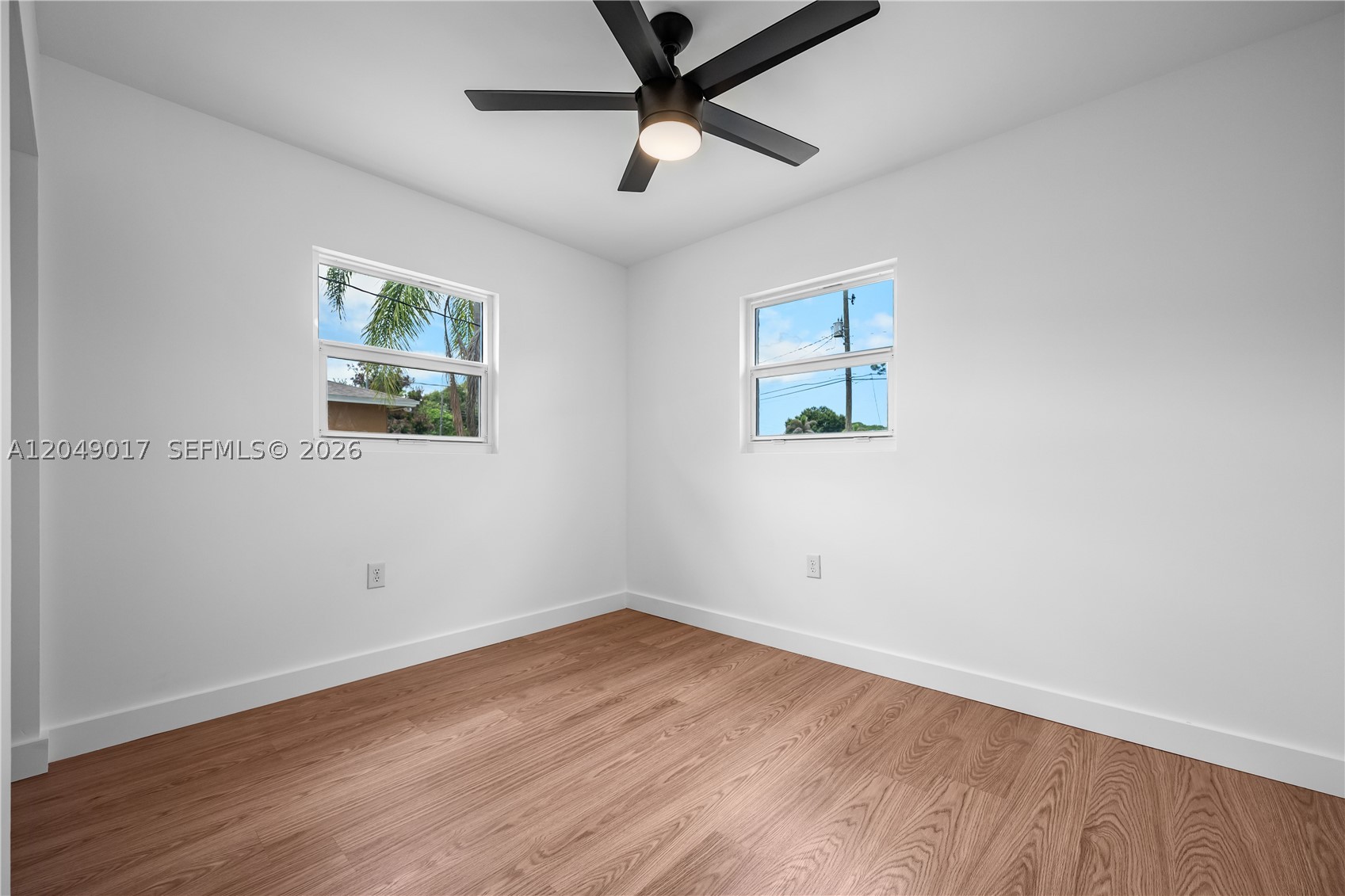 SUNLAND GARDENS - Residential