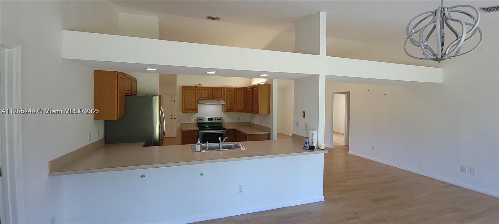 PORT ST LUCIE SECTION 30 - Residential Lease