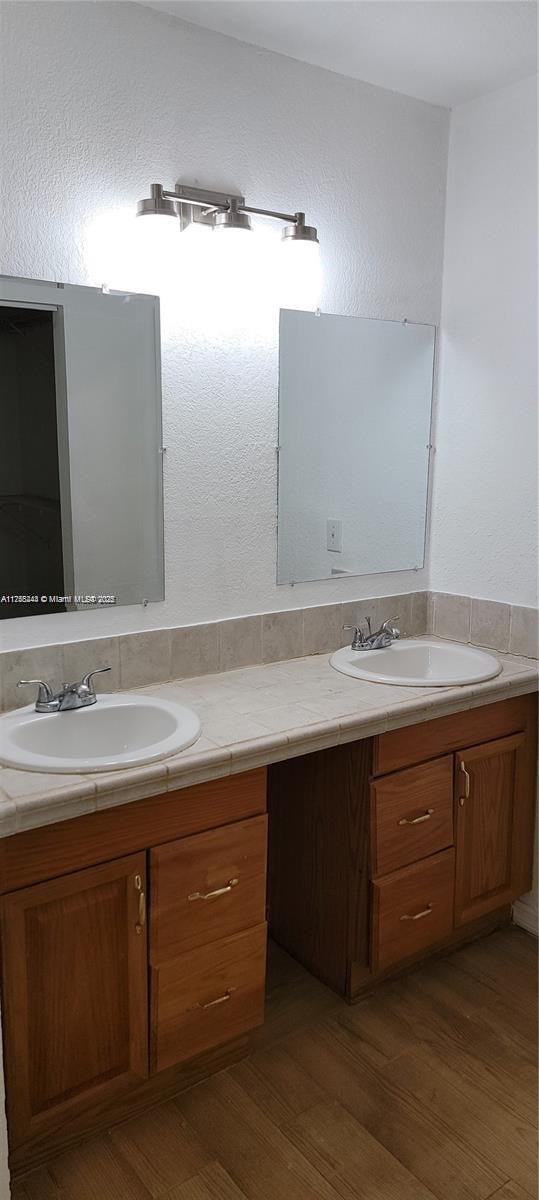 PORT ST LUCIE SECTION 30 - Residential Lease