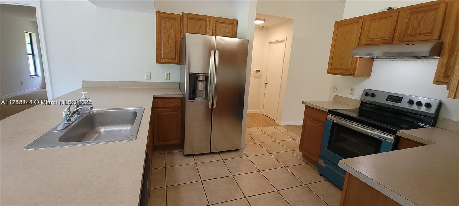 PORT ST LUCIE SECTION 30 - Residential Lease