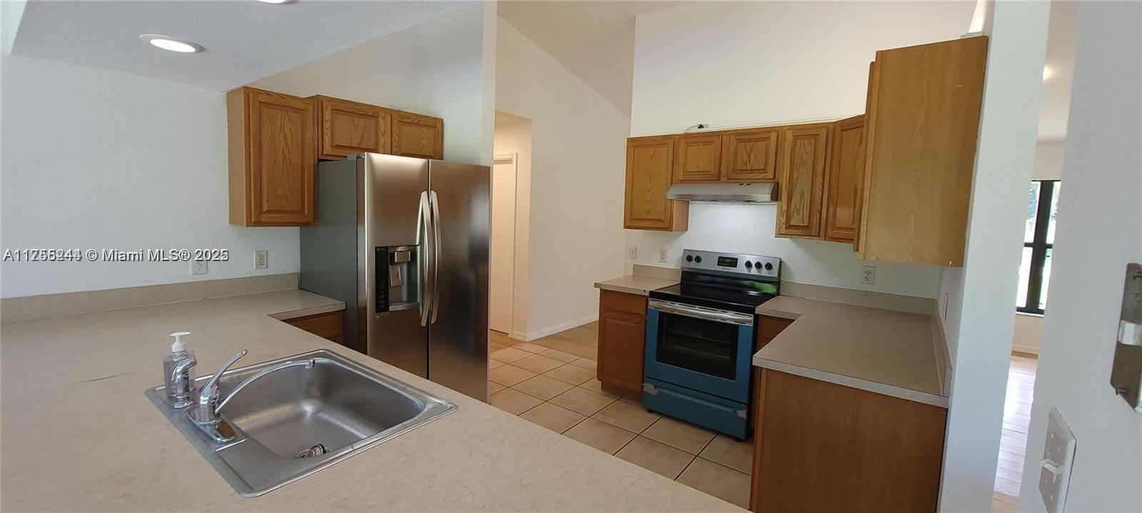 PORT ST LUCIE SECTION 30 - Residential Lease