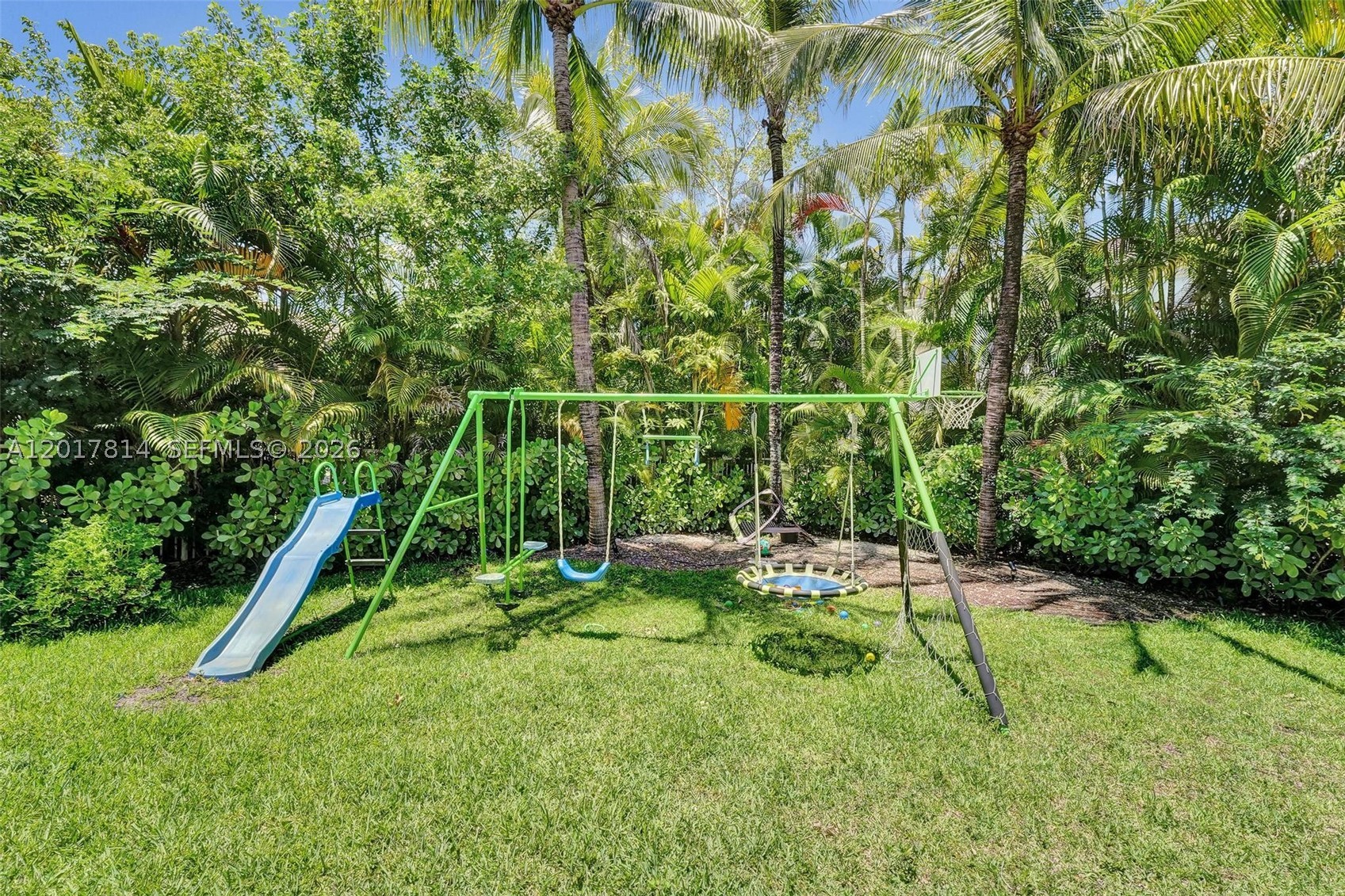 SUNSET LAKES PLAT TWO - Residential