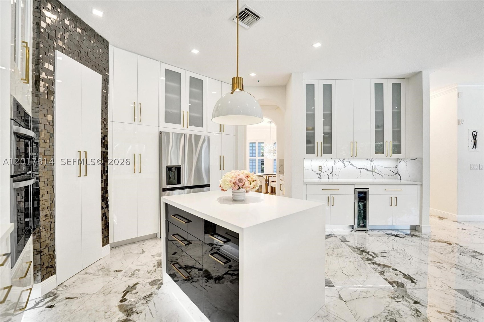 SUNSET LAKES PLAT TWO - Residential