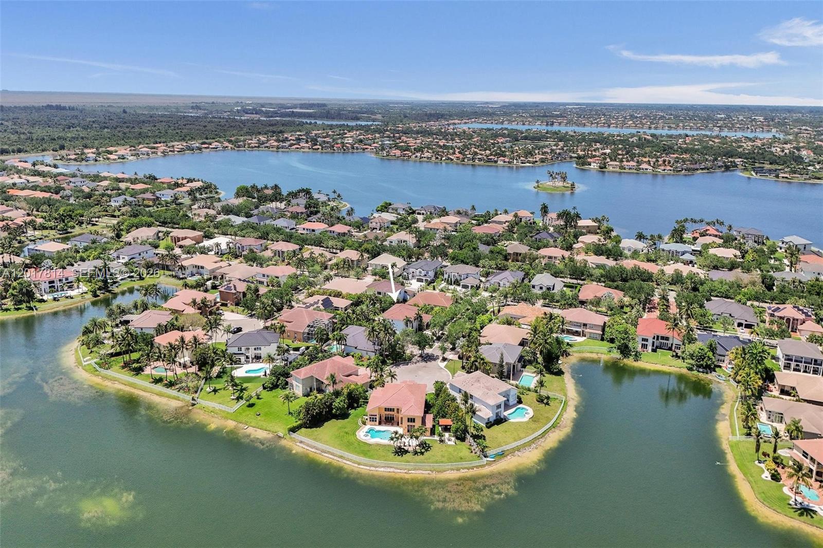 SUNSET LAKES PLAT TWO - Residential
