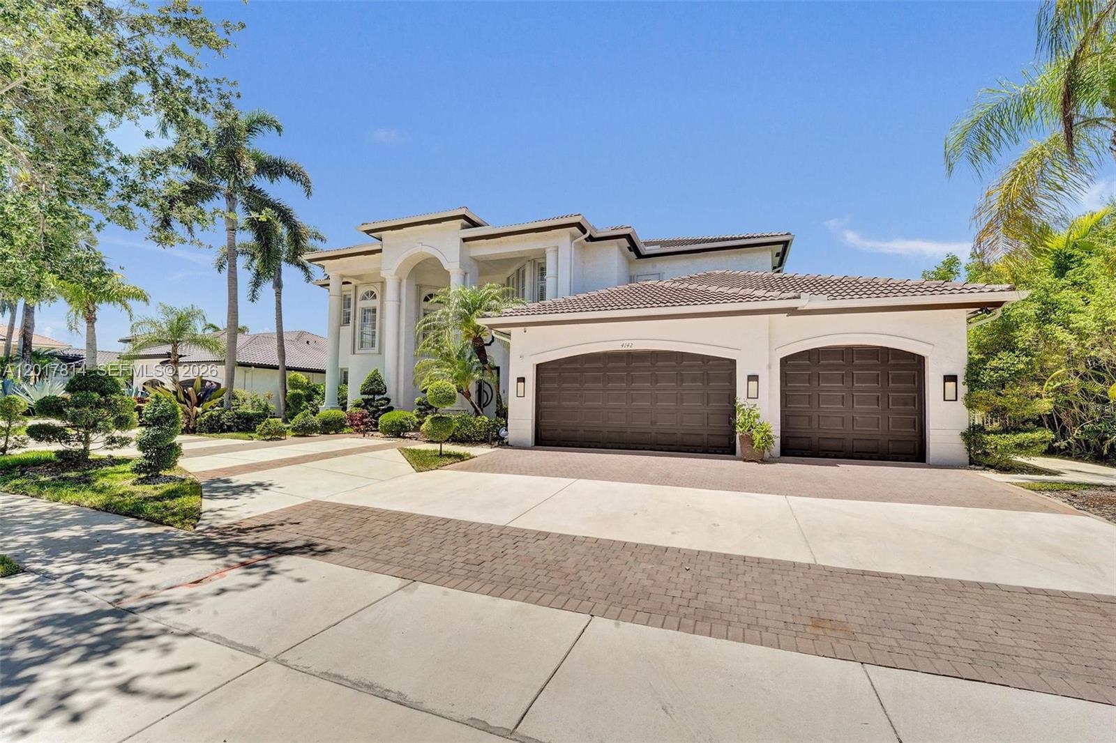 SUNSET LAKES PLAT TWO - Residential