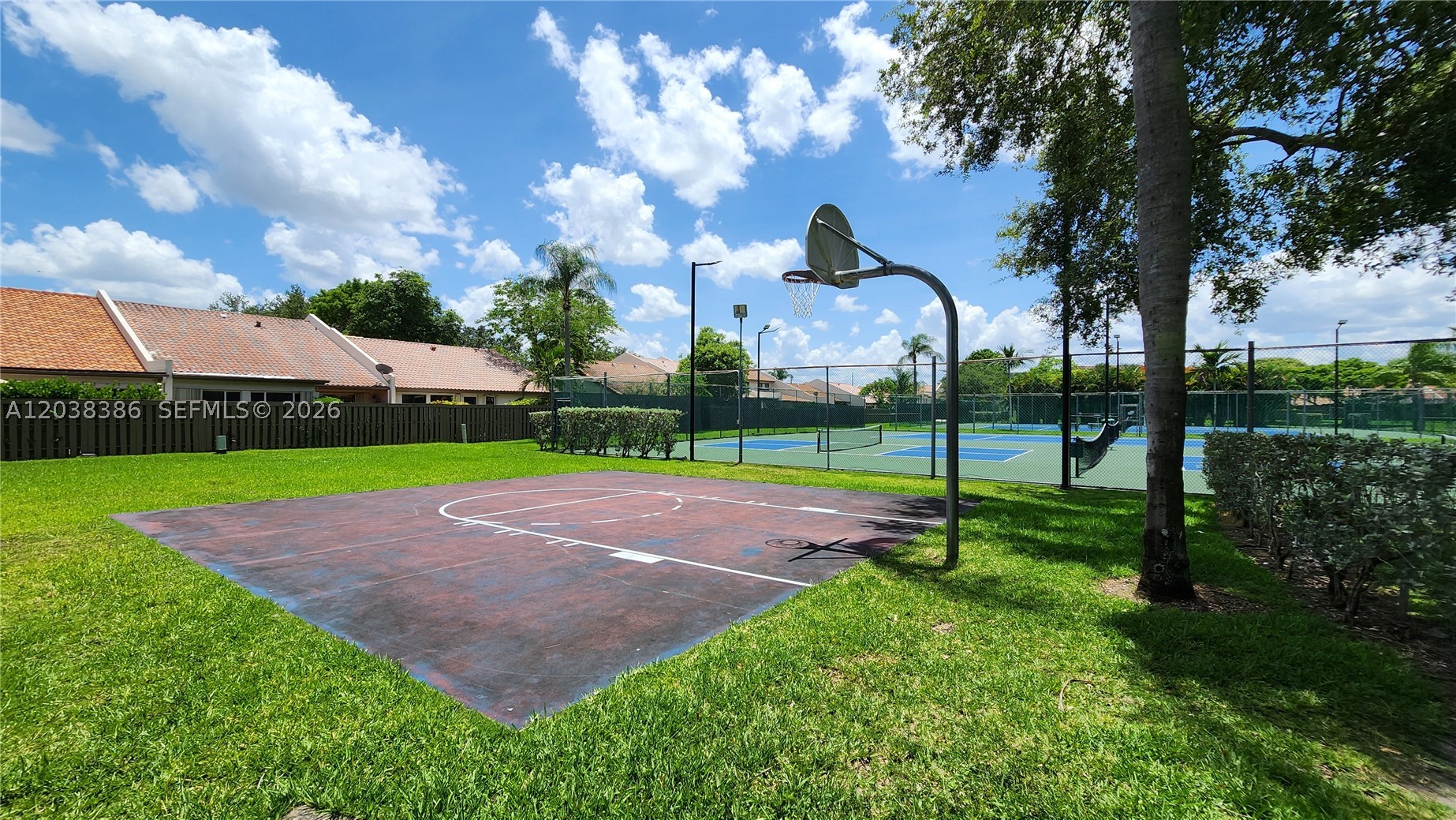 KINGS COURT WEST - Residential Lease