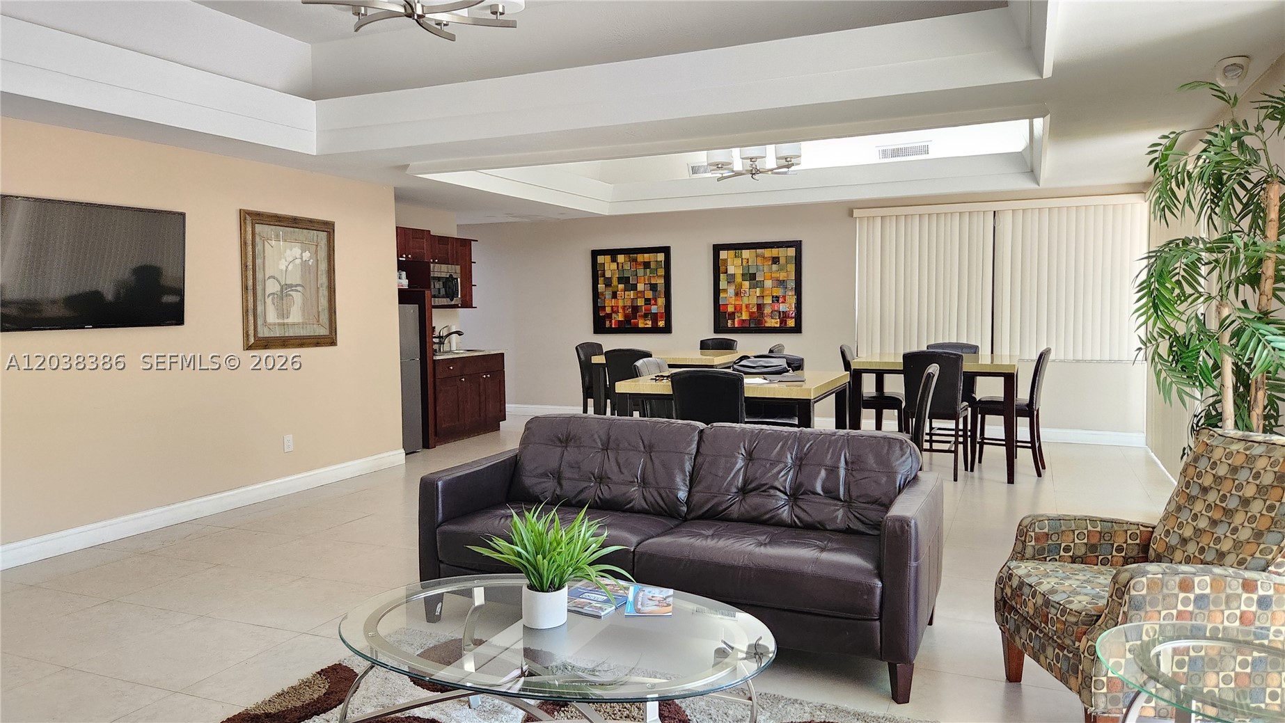 KINGS COURT WEST - Residential Lease