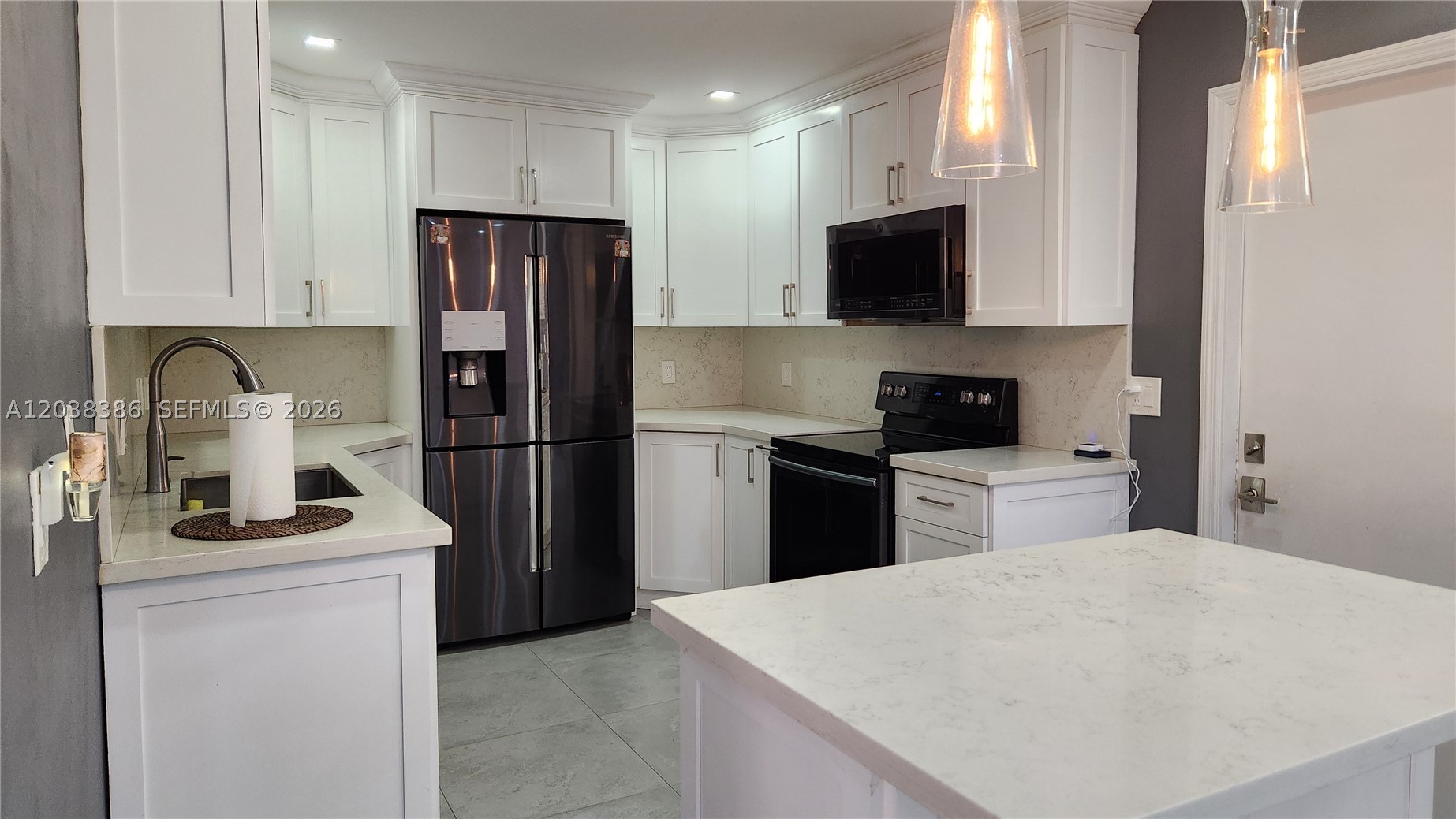 KINGS COURT WEST - Residential Lease