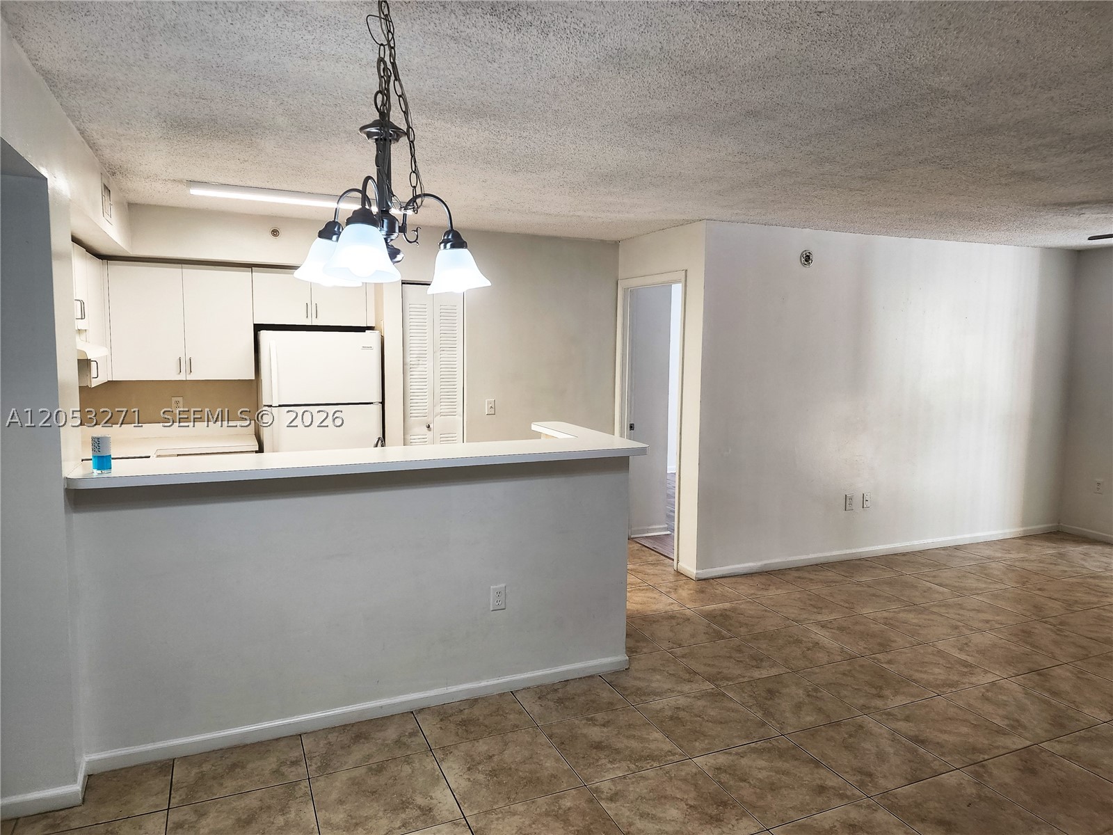 centrally located on the city of Miramar. Enjoy this 2/2 condo on a second floor .  Gated community surrounded by lakes. Available amenities; pool, jacuzzi, fitness center, tennis court, racket ball court, clubhouse, barbecue area, playground, pet-friendly park, a beautiful lake, and 24-hour security. It is located in the best area of Miramar, close to shops, restaurants, supermarkets, schools and churches.