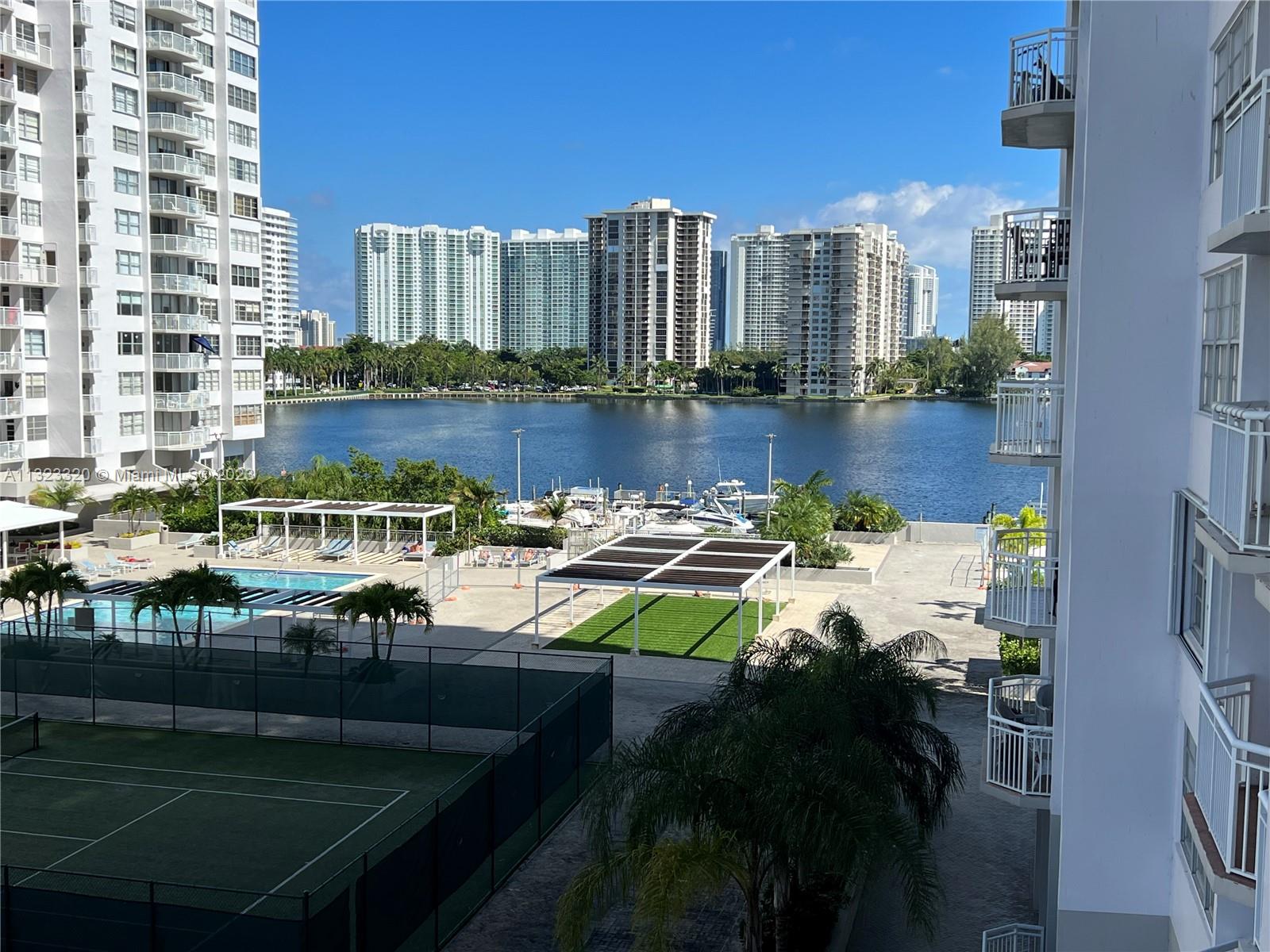 DEL PRADO MARINA - Residential