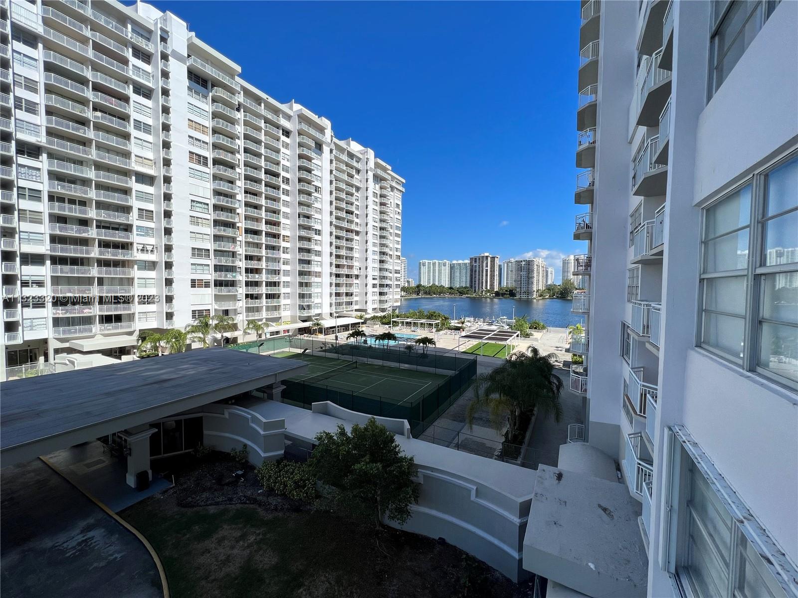 DEL PRADO MARINA - Residential