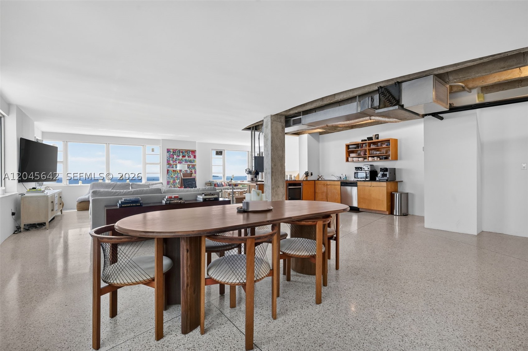 IMPERIAL HOUSE CONDO - Residential